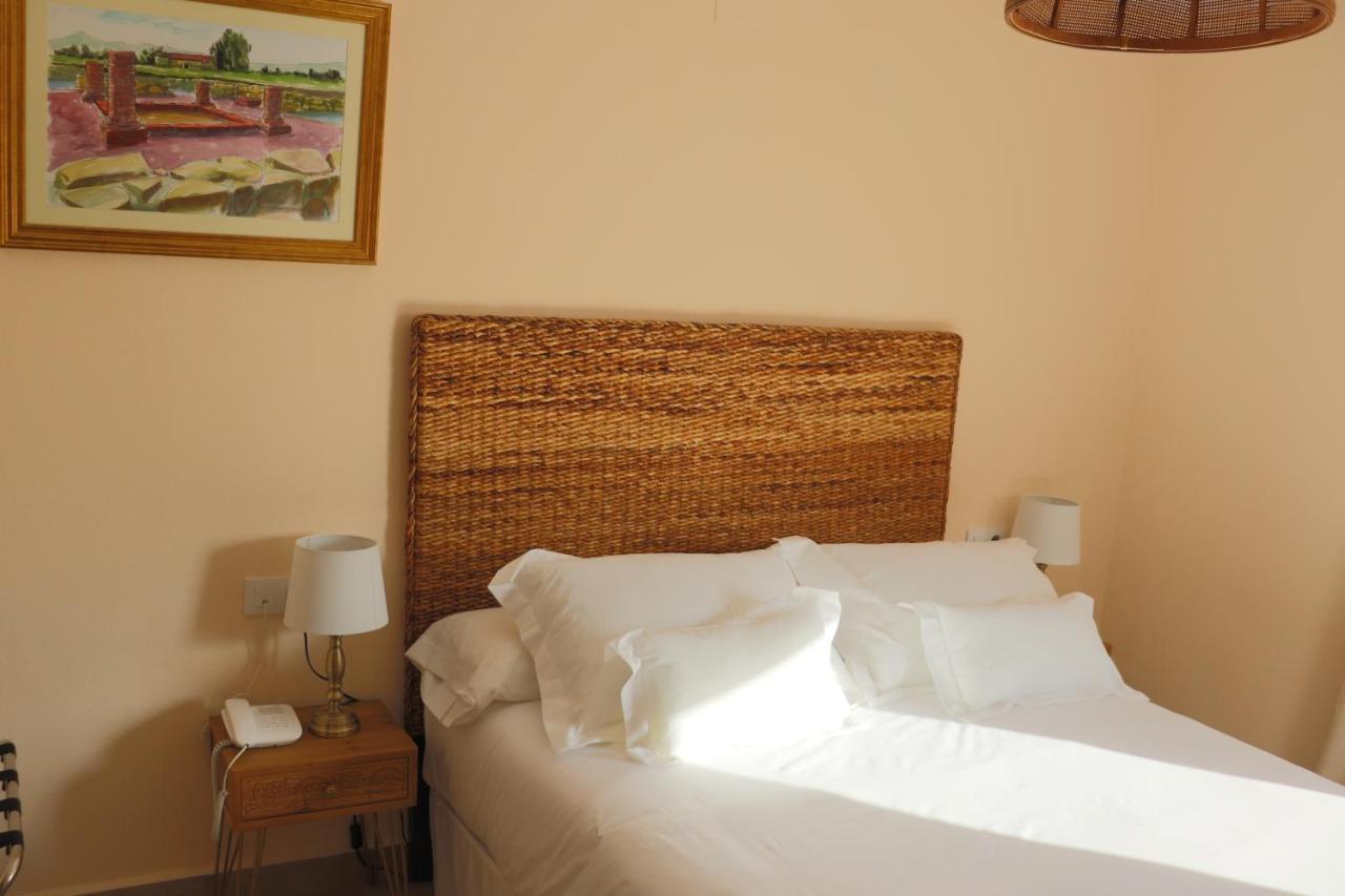 Hotel Palacio Conde Del Alamo Aroche Εξωτερικό φωτογραφία